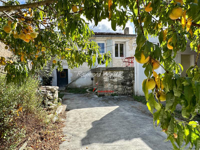 Maison de village - 132 m² - 8 pièces