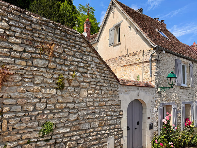 Maison - 141 m² - 8 pièces