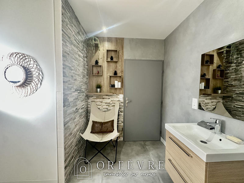 Maison - 180 m² - 6 pièces