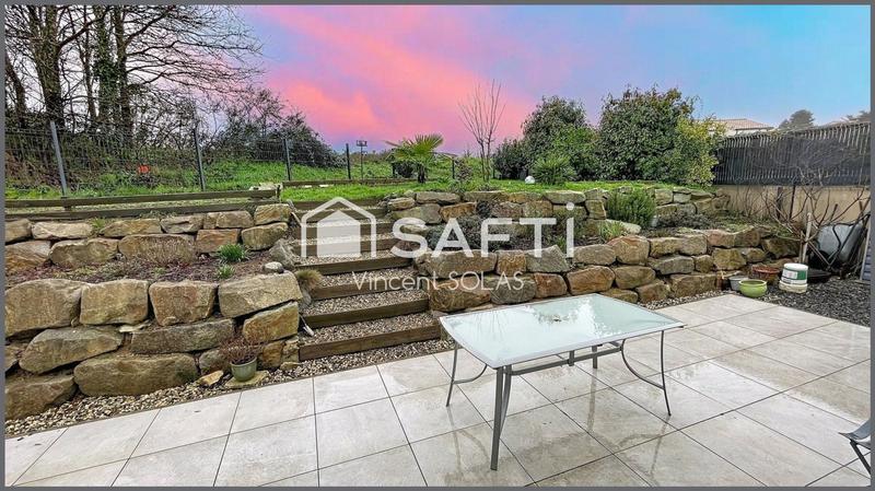 Maison - 92 m² - 5 pièces