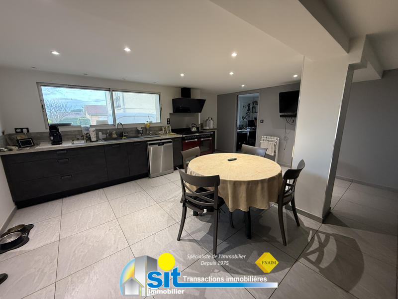 Maison - 192 m² - 7 pièces