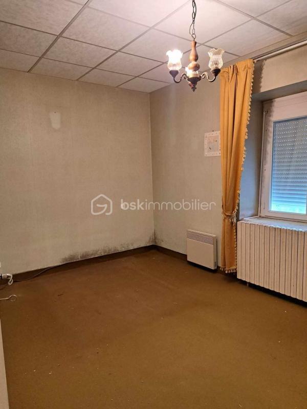 Maison - 102 m² - 6 pièces