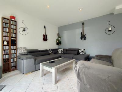 Maison - 216 m² - 10 pièces