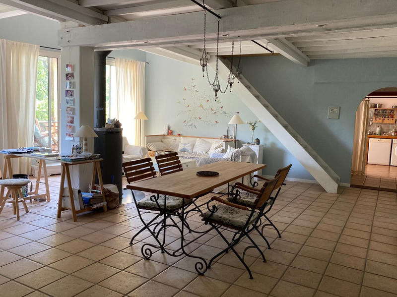 Maison - 360 m² - 10 pièces