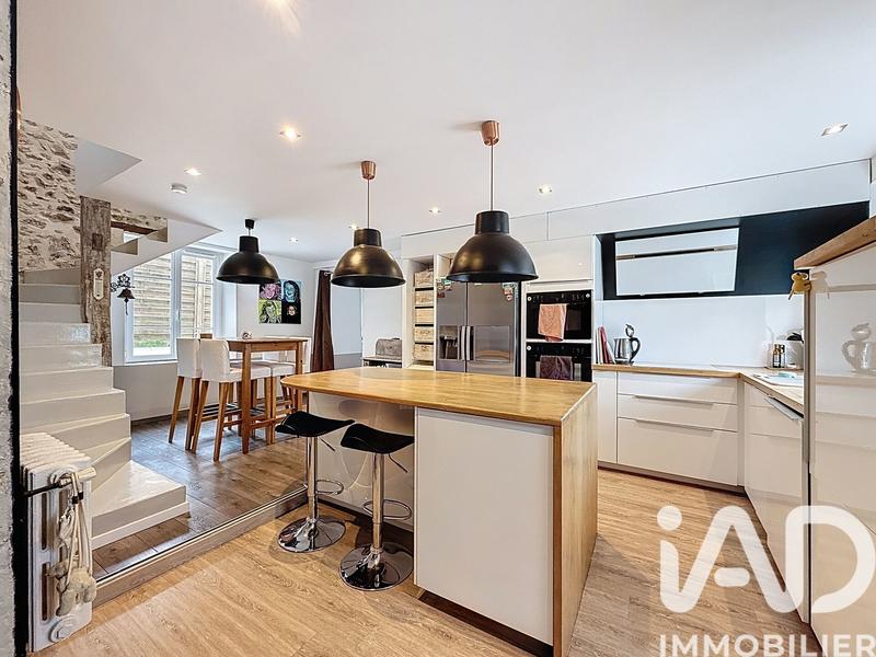 Maison - 152 m² - 7 pièces