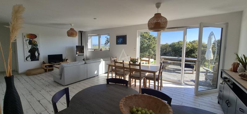 Maison de bois - 101 m² - 5 pièces