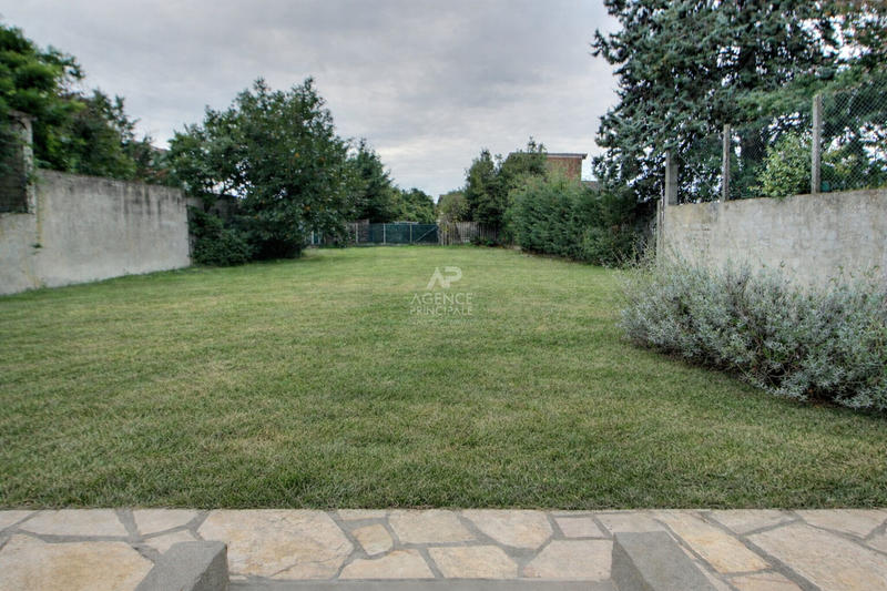 Maison - 90 m² - 6 pièces