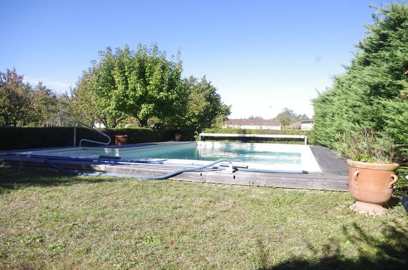 Maison - 188 m² - 8 pièces