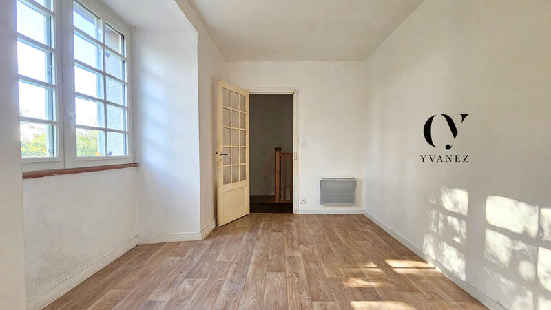 Maison - 211 m² - 9 pièces