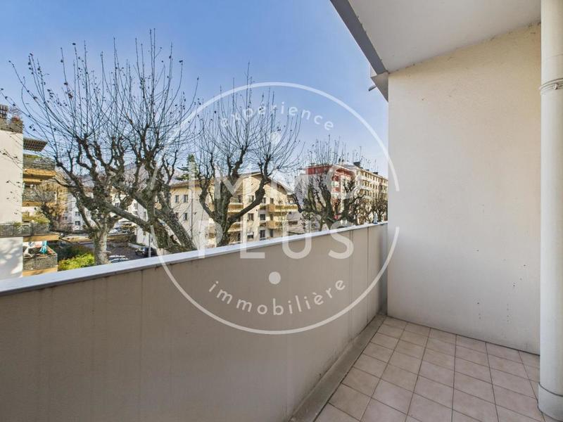 Appartement - 82 m² - 4 pièces