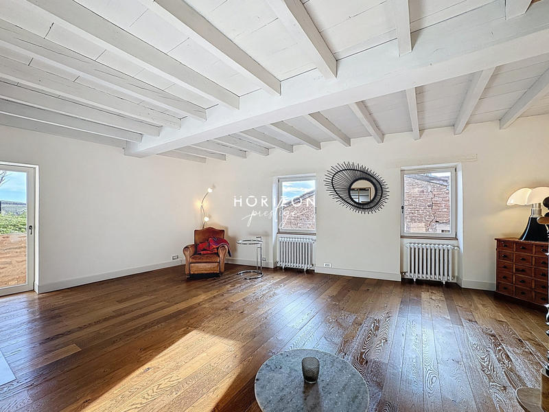 Maison ancienne - 205 m² - 8 pièces