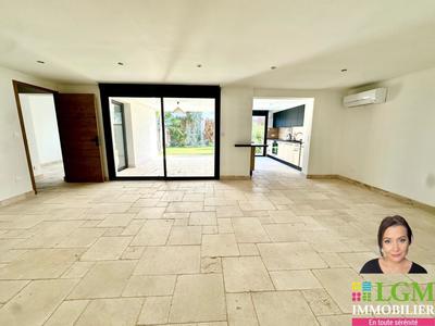 Villa - 98 m² - 4 pièces