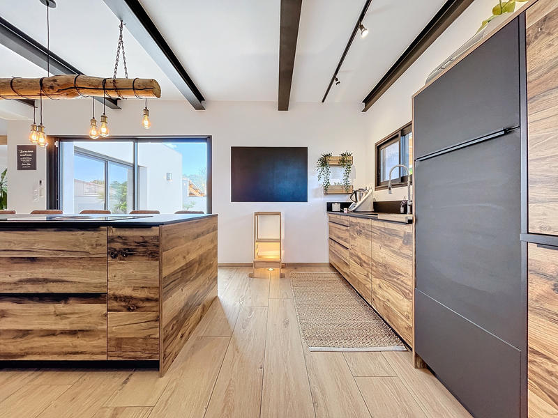 Villa - 200 m² - 8 pièces