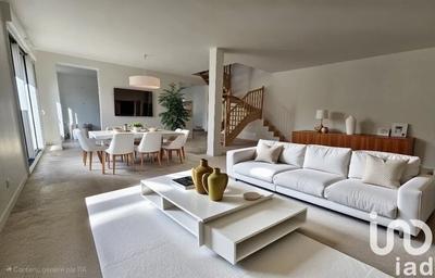 Maison de village - 222 m² - 9 pièces