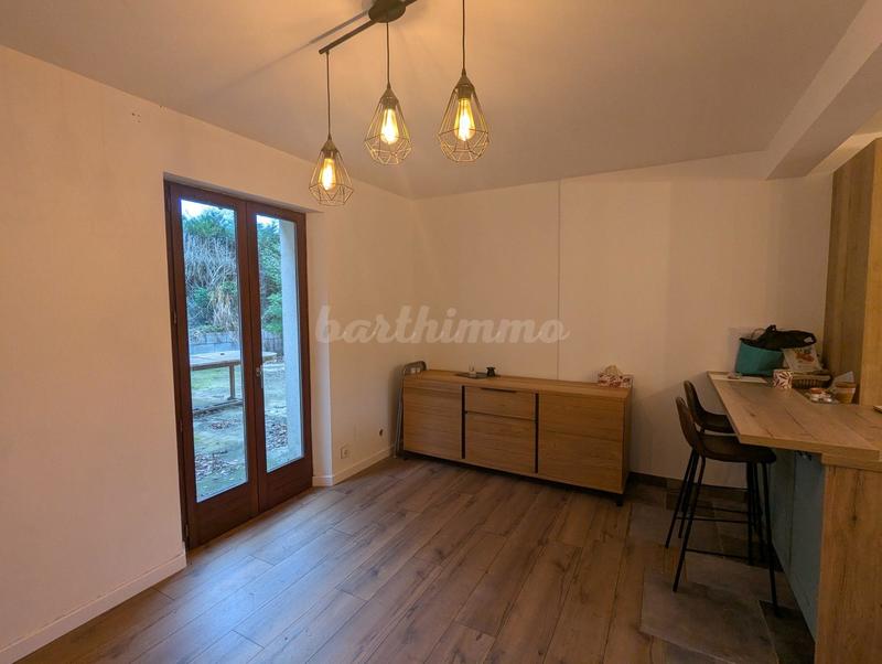 Maison - 100 m² - 6 pièces