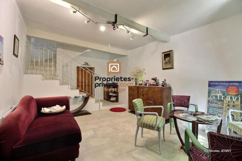 Maison de village - 257 m² - 7 pièces