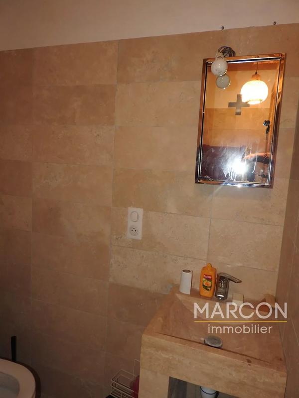 Maison de village - 513 m² - 7 pièces