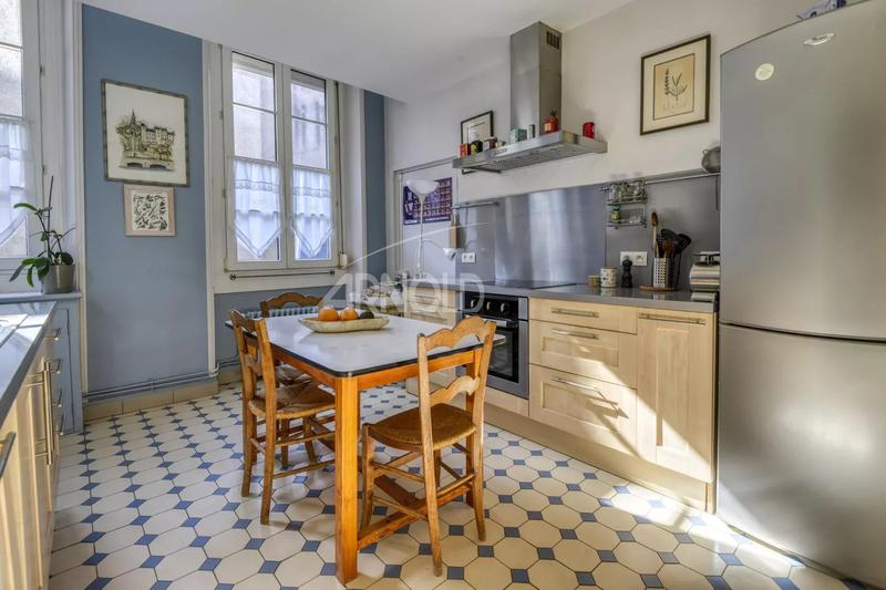 Appartement - 132 m² - 4 pièces