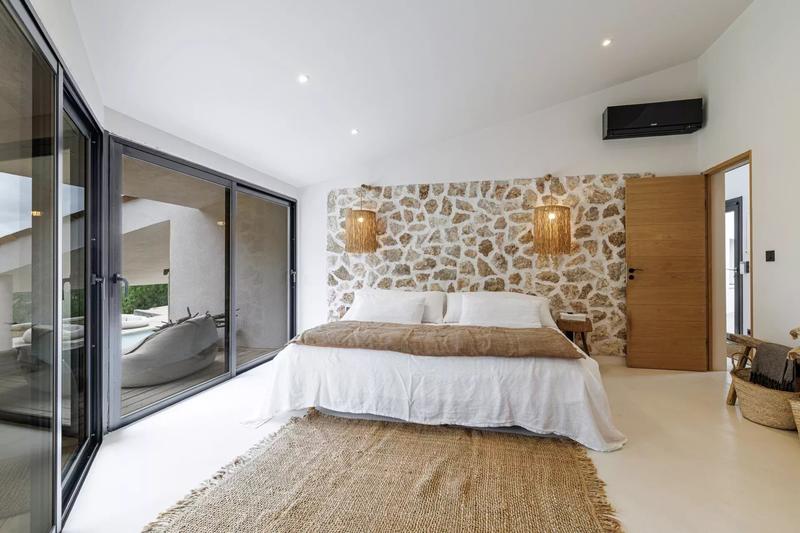 Appartement - 257 m² - 8 pièces