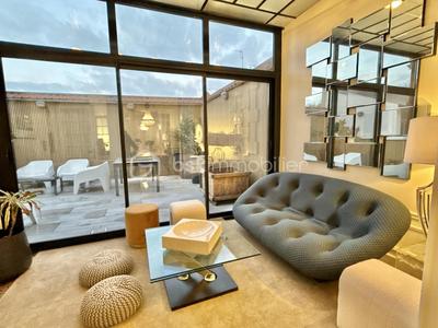 Demeure - 200 m² - 6 pièces