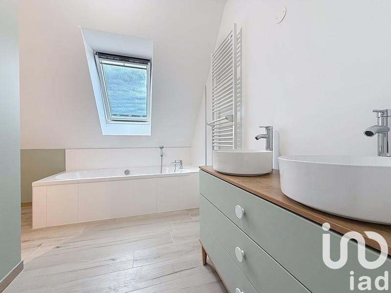 Maison - 137 m² - 6 pièces