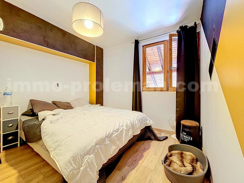 Corps de ferme - 238 m² - 7 pièces