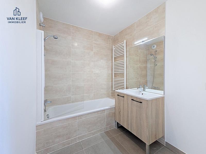 Appartement - 101 m² - 4 pièces