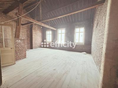 Maison - 250 m² - 13 pièces