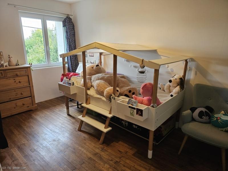 Propriété - 224 m² - 8 pièces