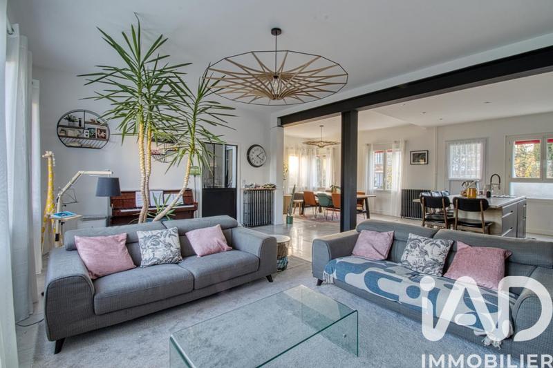 Maison - 172 m² - 8 pièces