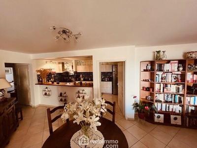 Appartement - 107 m² - 4 pièces