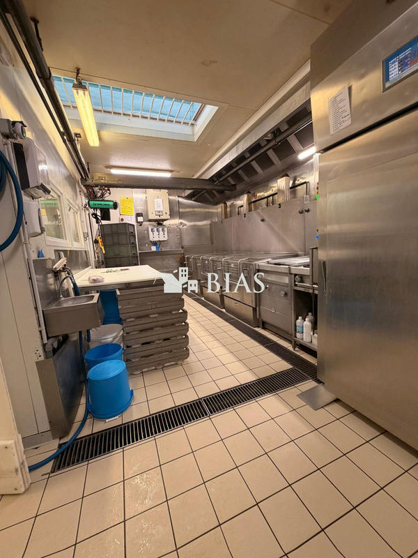 Fonds de commerce - 200 m²