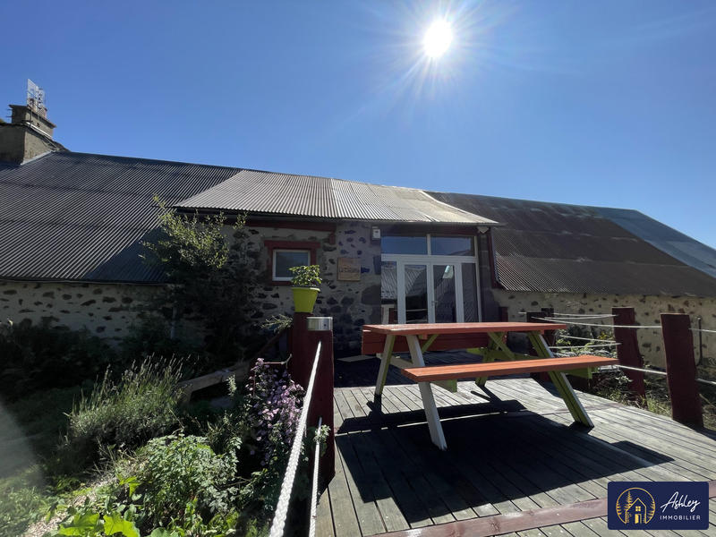 Maison ancienne - 230 m² - 6 pièces