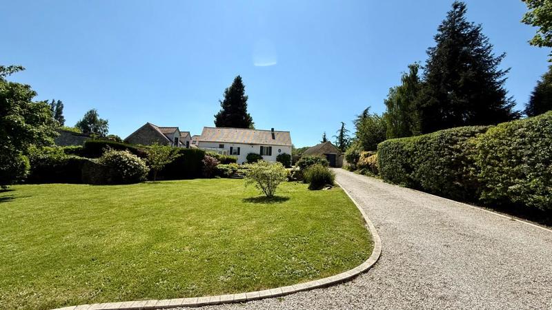 Maison - 190 m² - 10 pièces