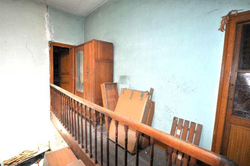 Maison - 300 m² - 8 pièces