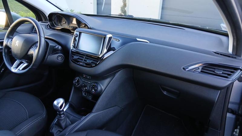 Peugeot 208 1.5 BlueHDi 100 Allure