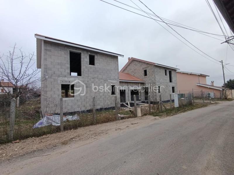 Maison - 96 m² - 5 pièces