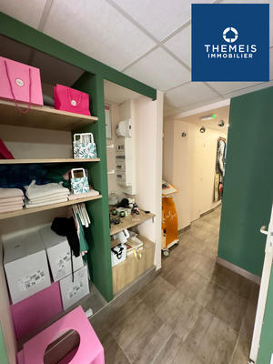 Local commercial - 44 m² - 3 pièces