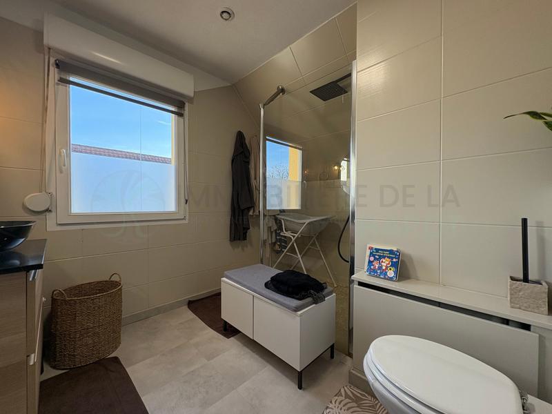 Maison - 98 m² - 4 pièces