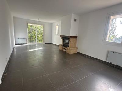 Appartement - 99 m² - 3 pièces