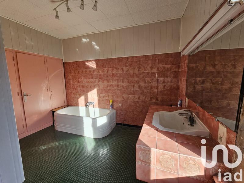 Maison - 220 m² - 10 pièces