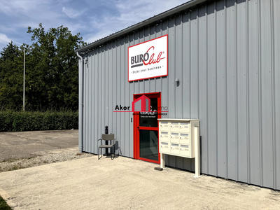 Local d'activités - 977 m² - 10 pièces