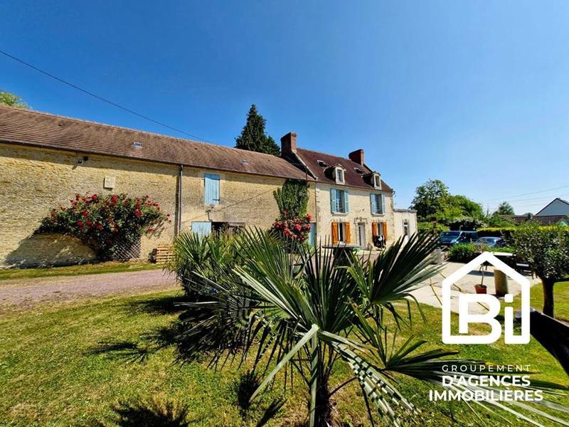 Corps de ferme - 158 m² - 8 pièces