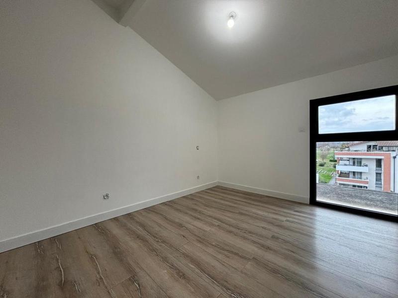 Appartement - 119 m² - 4 pièces