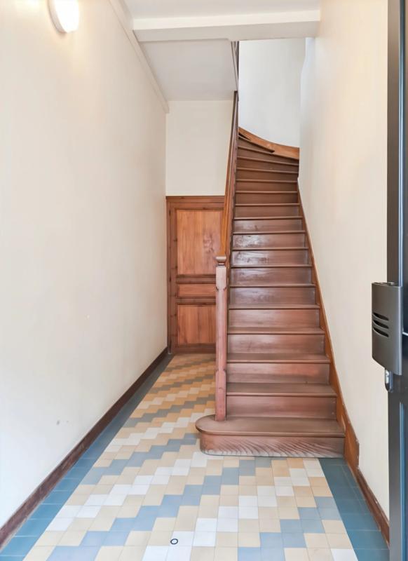 Appartement - 220 m² - 8 pièces