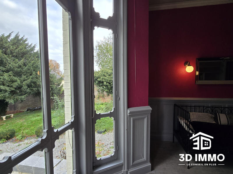 Maison - 277 m² - 9 pièces