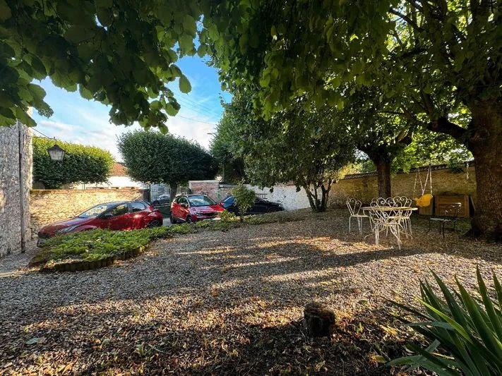 Maison - 209 m² - 6 pièces