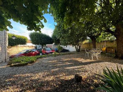 Maison - 209 m² - 6 pièces