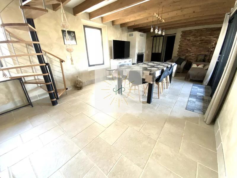 Maison - 362 m² - 14 pièces