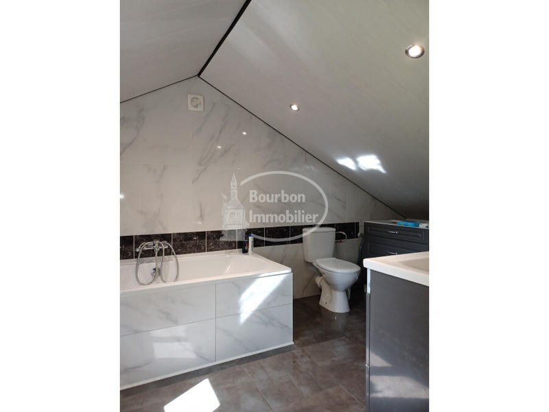 Maison - 190 m² - 8 pièces